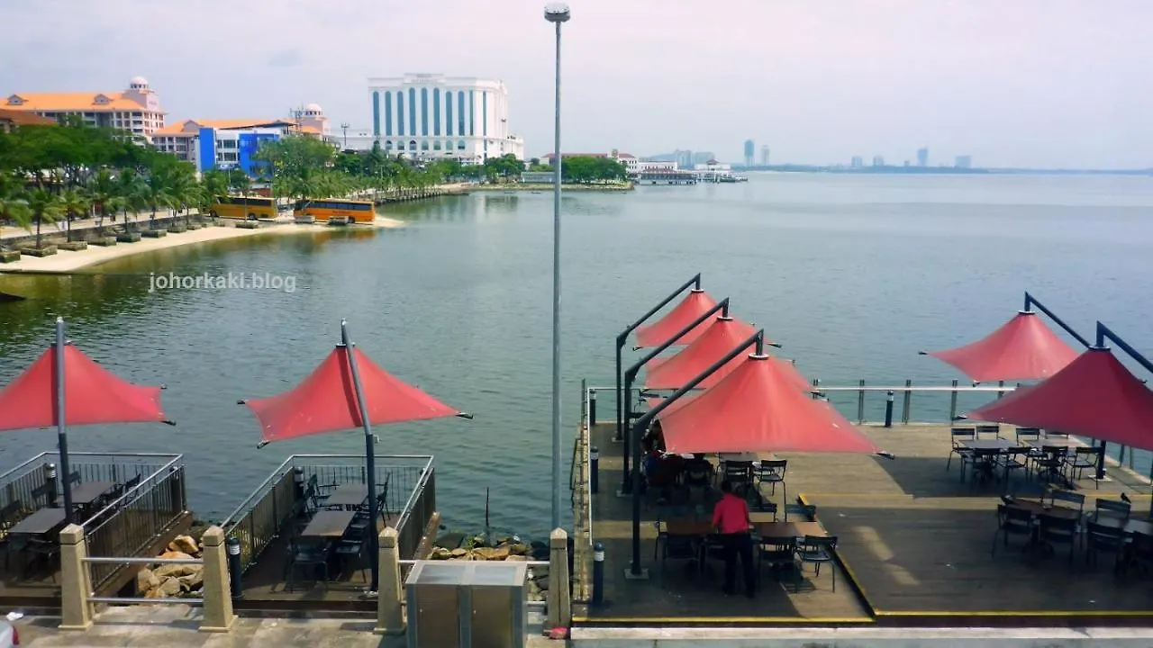 Paragon Suites Studios With Private Jacuzzi Near Ciq Rts Johor Bahru Malaysia