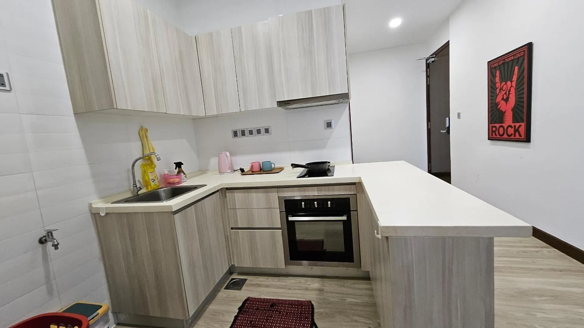 Paragon Suites Studios With Private Jacuzzi Near Ciq Rts 新山 0*,  马来西亚